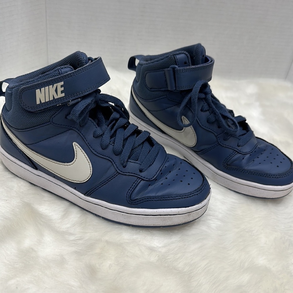 Nike Mid Top Athletic Sneaker Size 5Y Youth Blue White Lace Up Basketball Shoes - Picture 3 of 15